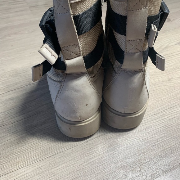 Timberland Jayne double buckle boots Women’s size 10 - Picture 3 of 8